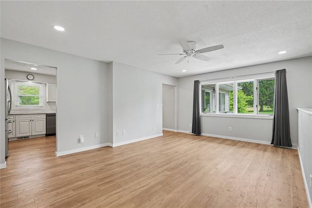966 Eastview Avenue, Marion, IA 52302