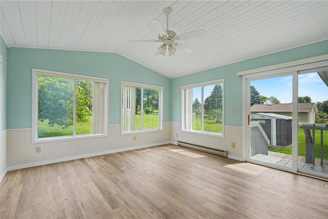 966 Eastview Avenue, Marion, IA 52302