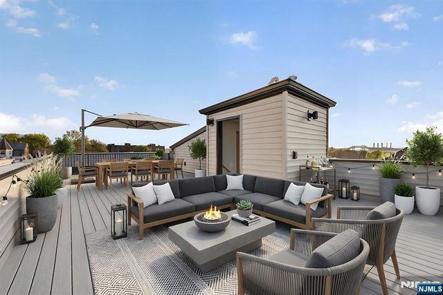 126 De Kalb Avenue 3, Jersey City, NJ 07306