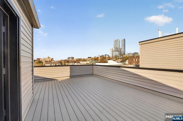 126 De Kalb Avenue 3, Jersey City, NJ 07306