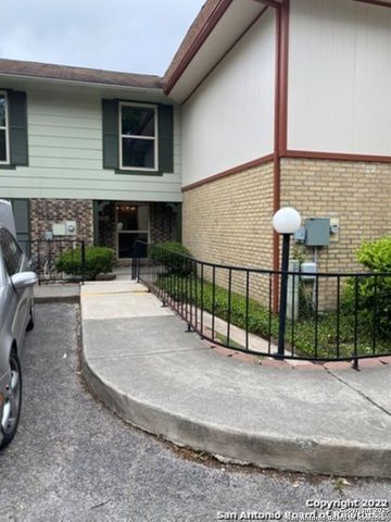5010 ARBOR RIDGE DR, San Antonio, TX 78228