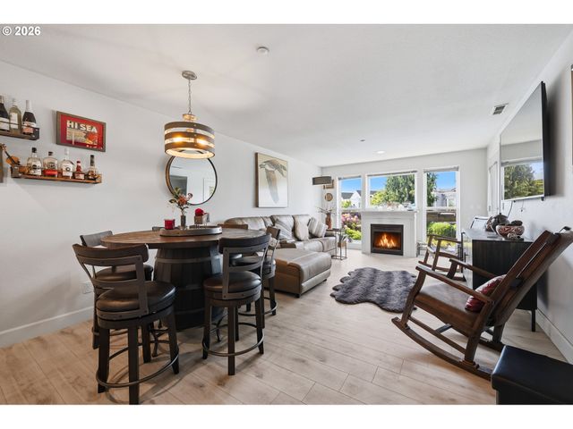 520 Se COLUMBIA RIVER Dr 132, Vancouver, WA 98661