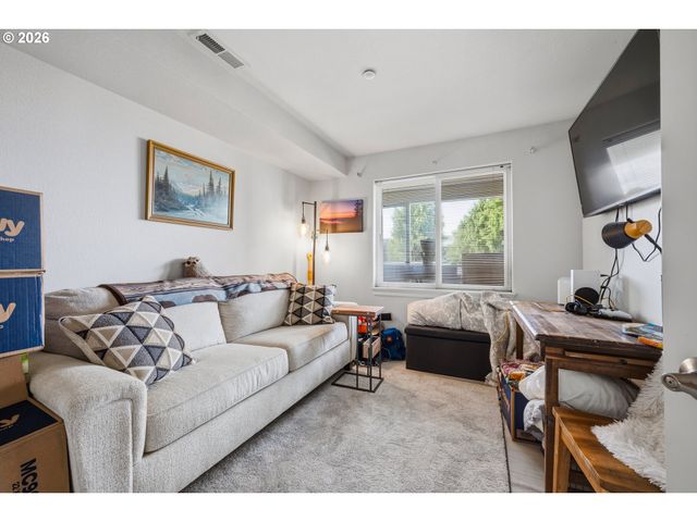 520 Se COLUMBIA RIVER Dr 132, Vancouver, WA 98661