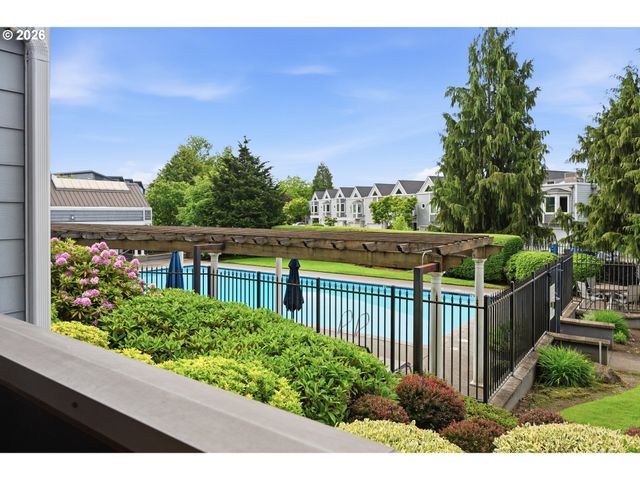 520 Se COLUMBIA RIVER Dr 132, Vancouver, WA 98661