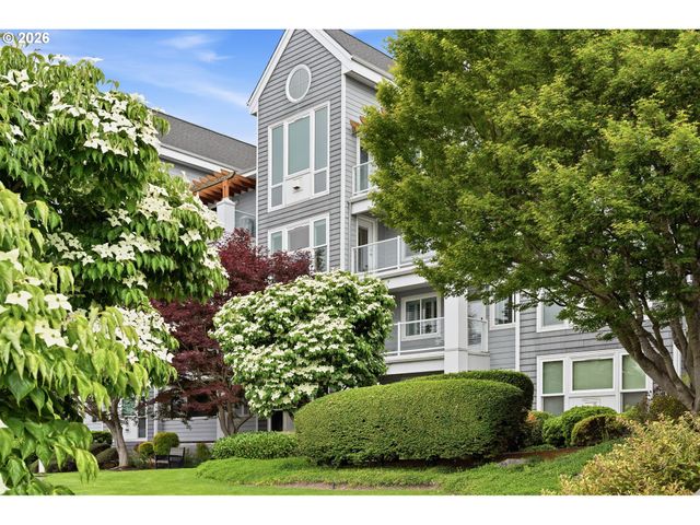 520 Se COLUMBIA RIVER Dr 132, Vancouver, WA 98661