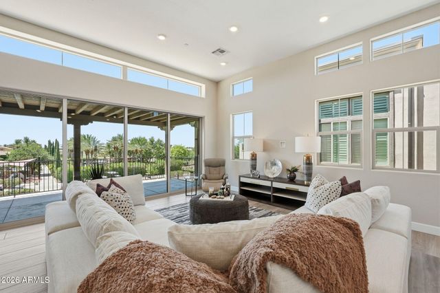 36502 N La Casa Drive 11, Queen Creek, AZ 85140
