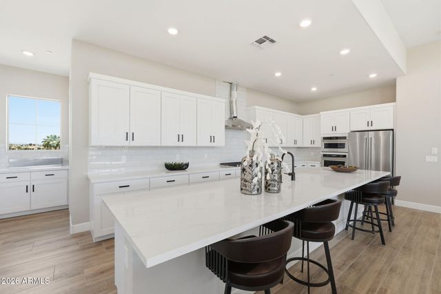 36502 N La Casa Drive 11, Queen Creek, AZ 85140