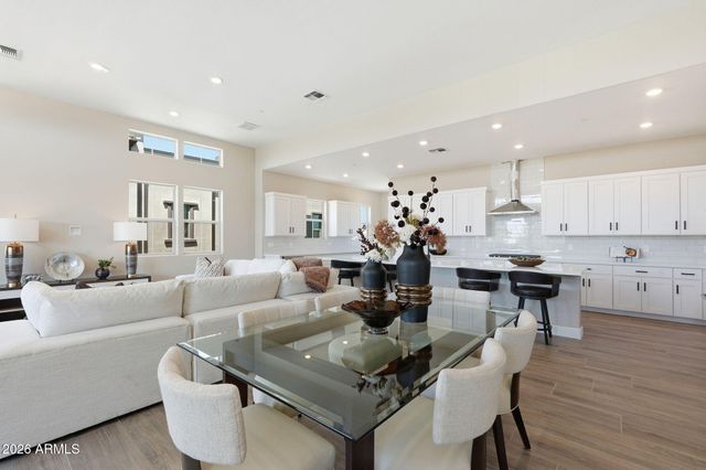 36502 N La Casa Drive 11, Queen Creek, AZ 85140