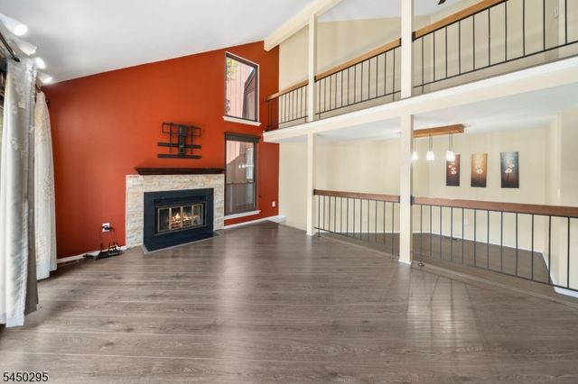 59 Taurus Dr 4D, Hillsborough Twp., NJ 08844