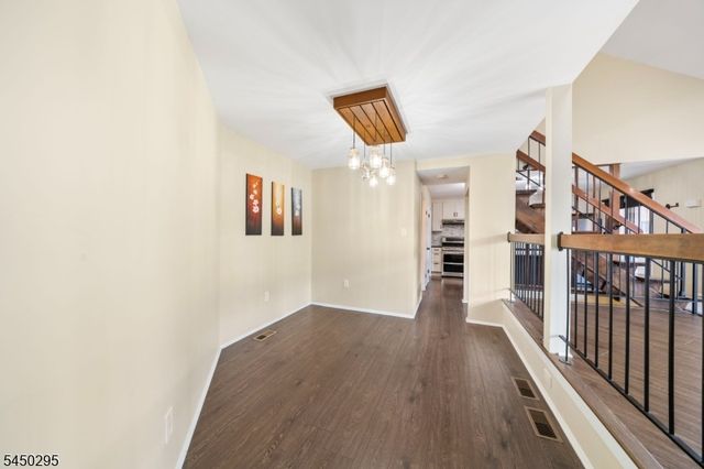 59 Taurus Dr 4D, Hillsborough Twp., NJ 08844