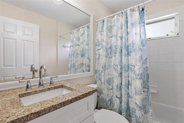 3205 PARTRIDGE POINT TRAIL, Valrico, FL 33596