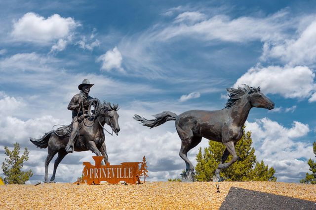 758 NE Whistle Way, Prineville, OR 97754