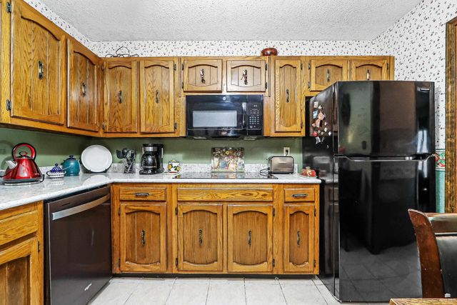 1815 Denholm Drive, Manhattan, KS 66503