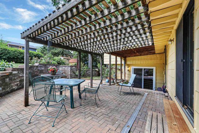 1815 Denholm Drive, Manhattan, KS 66503