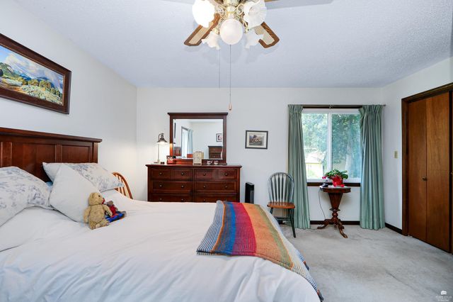 1815 Denholm Drive, Manhattan, KS 66503