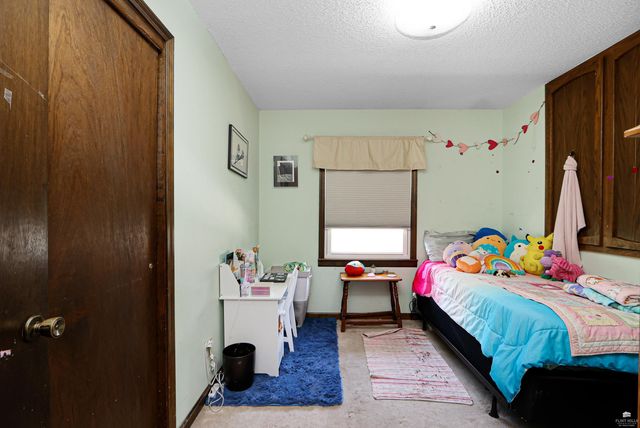 1815 Denholm Drive, Manhattan, KS 66503