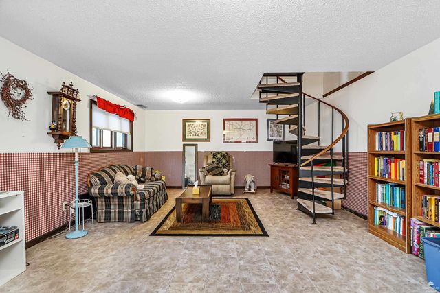 1815 Denholm Drive, Manhattan, KS 66503