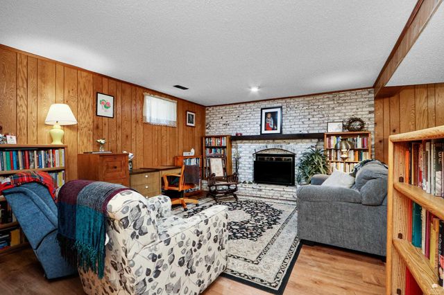 1815 Denholm Drive, Manhattan, KS 66503