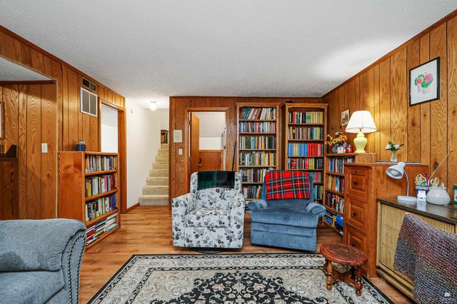 1815 Denholm Drive, Manhattan, KS 66503