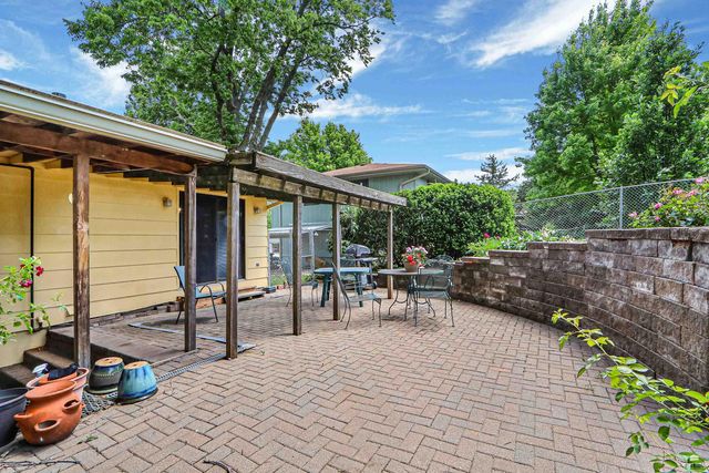 1815 Denholm Drive, Manhattan, KS 66503