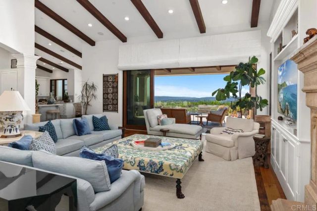 8033 E Entrada De Luz, San Diego, CA 92127