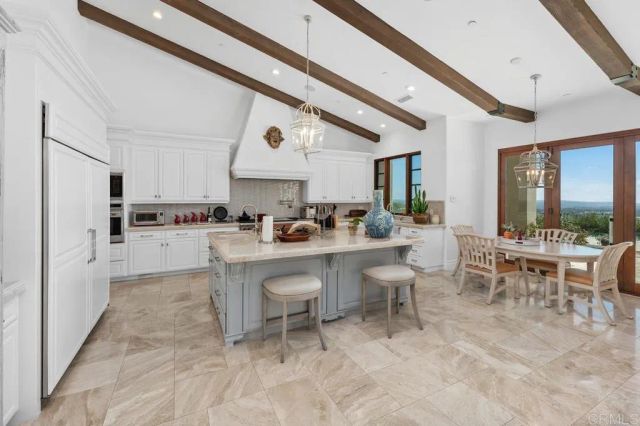 8033 E Entrada De Luz, San Diego, CA 92127