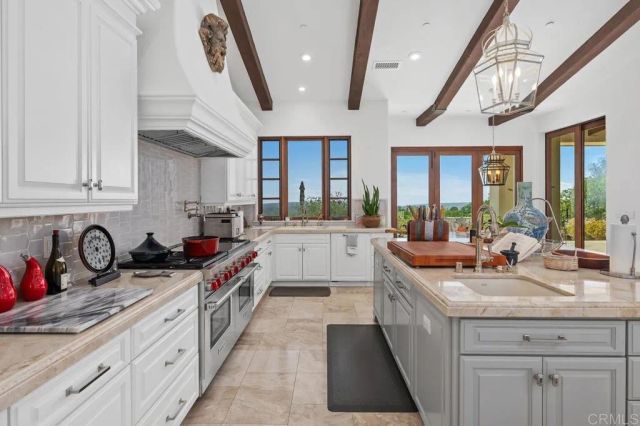 8033 E Entrada De Luz, San Diego, CA 92127