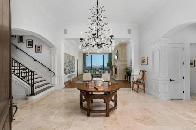 8033 E Entrada De Luz, San Diego, CA 92127