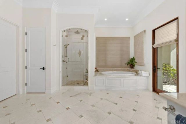 8033 E Entrada De Luz, San Diego, CA 92127