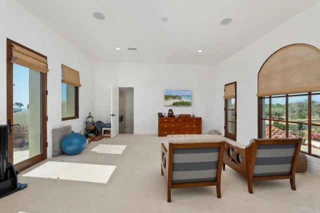8033 E Entrada De Luz, San Diego, CA 92127