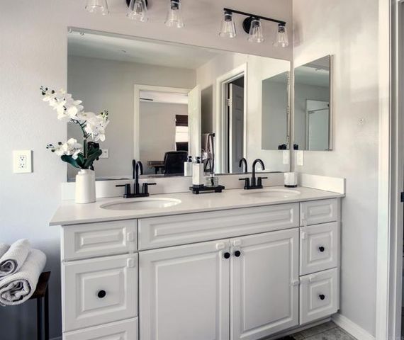 8629 Sage Shadow Drive, Lakeside, CA 92040