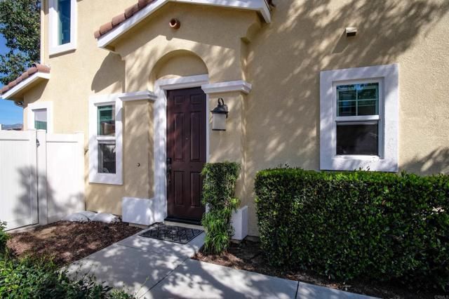 8629 Sage Shadow Drive, Lakeside, CA 92040