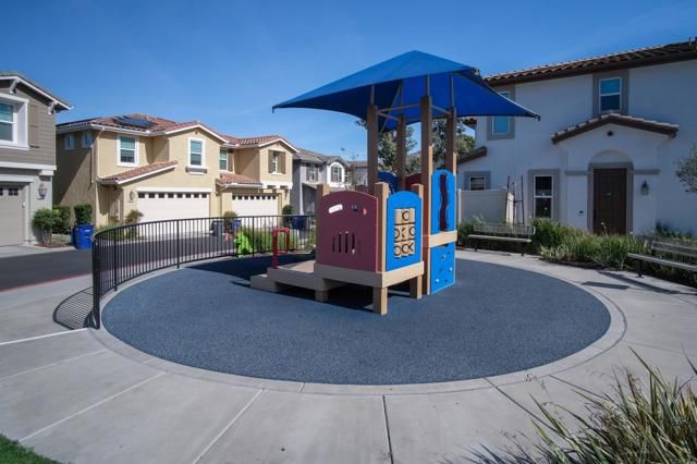 8629 Sage Shadow Drive, Lakeside, CA 92040