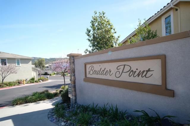 8629 Sage Shadow Drive, Lakeside, CA 92040