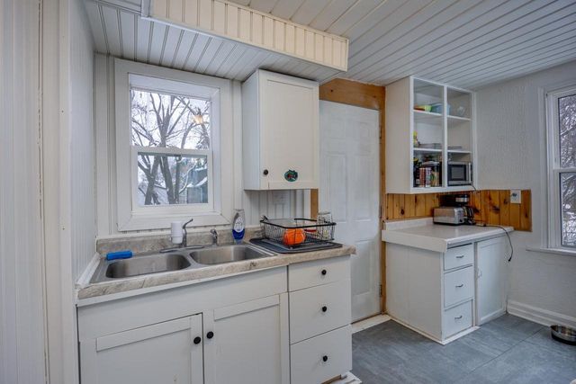 1245 E Dayton Street, Madison, WI 53703