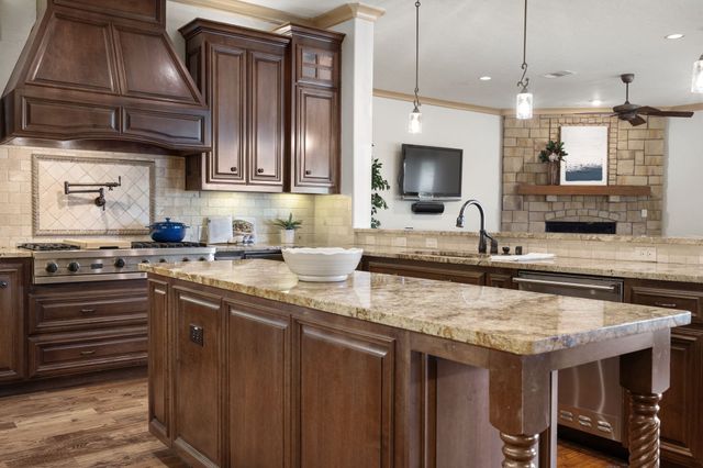 771 Hayden Road, Lantana, TX 76226