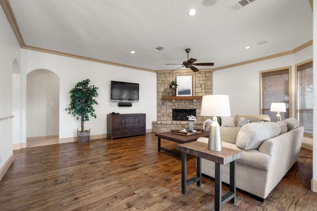 771 Hayden Road, Lantana, TX 76226