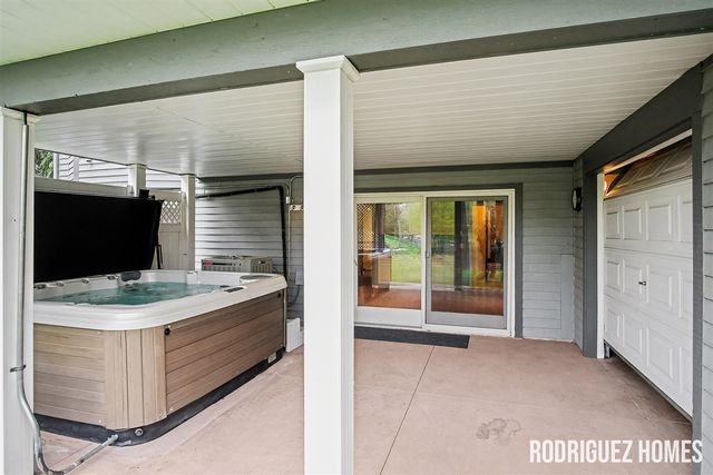 2658 Holtman Drive, Grand Rapids, MI 49525