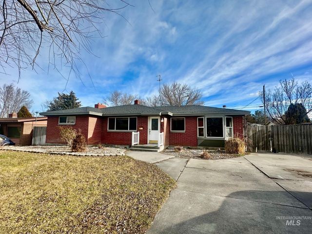 628 Alturas Dr. N., Twin Falls, ID 83301