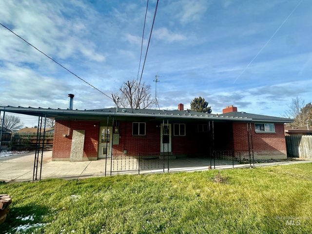 628 Alturas Dr. N., Twin Falls, ID 83301