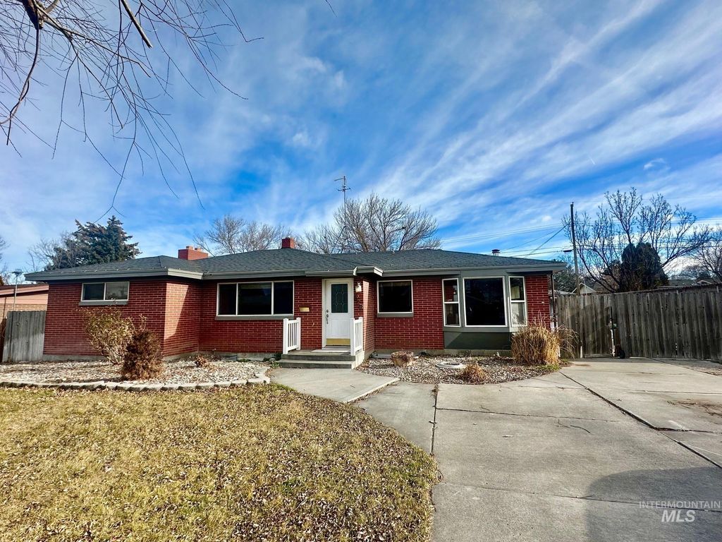 628 Alturas Dr. N., Twin Falls, ID 83301