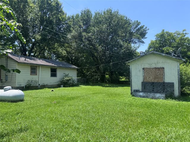 445 Hillcrest Circle, Gordonville, TX 76245