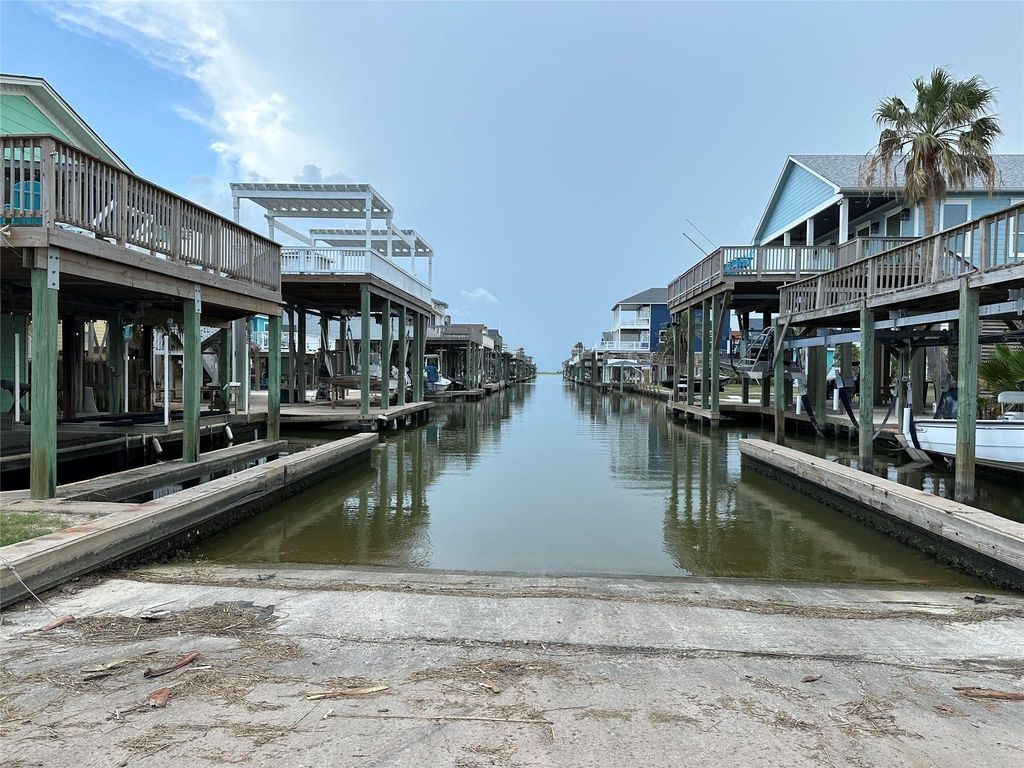 0 Fathom Dr, Freeport, TX 77541