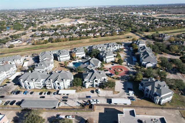 15000 W Airport Boulevard B2, Sugar Land, TX 77498