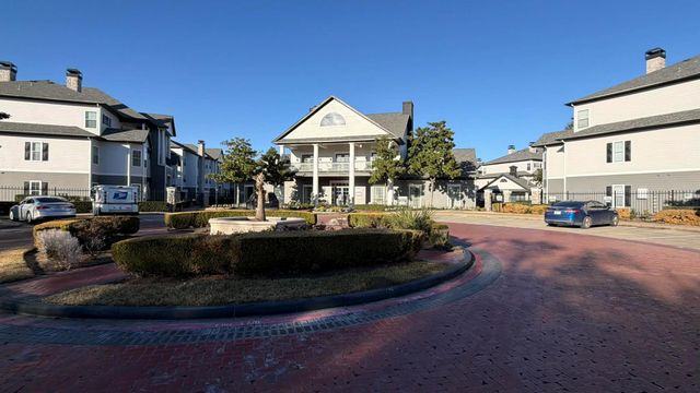 15000 W Airport Boulevard B2, Sugar Land, TX 77498