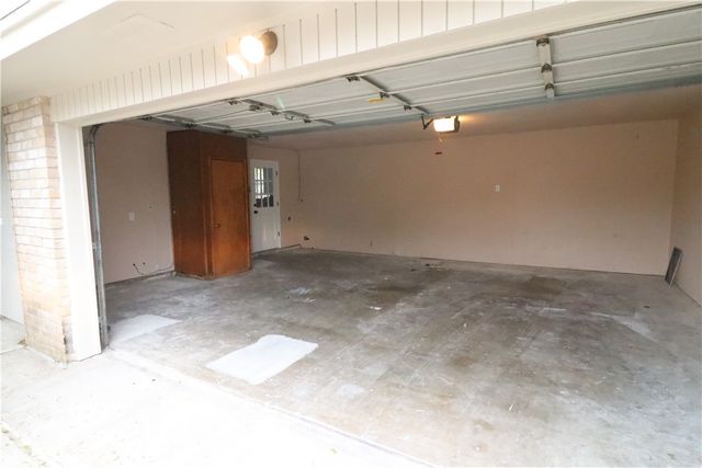 5813 Crest Willow Dr, Corpus Christi, TX 78415