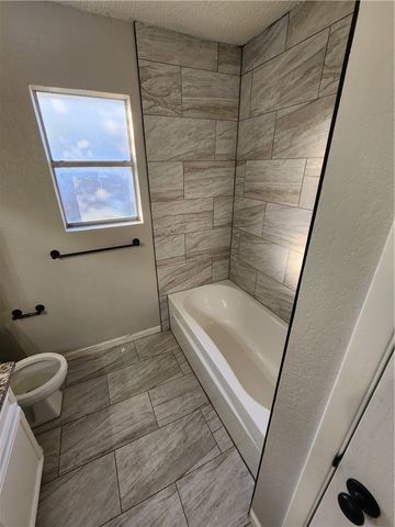 5813 Crest Willow Dr, Corpus Christi, TX 78415