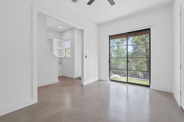 2412 E 8TH ST 1, Austin, TX 78702