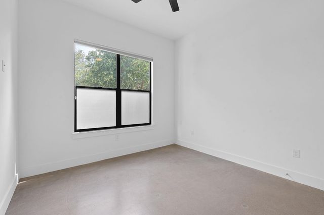 2412 E 8TH ST 1, Austin, TX 78702