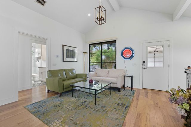 2412 E 8TH ST 1, Austin, TX 78702